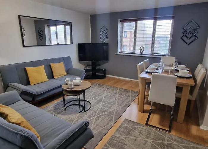 Modern 2 Bedroom Apartment