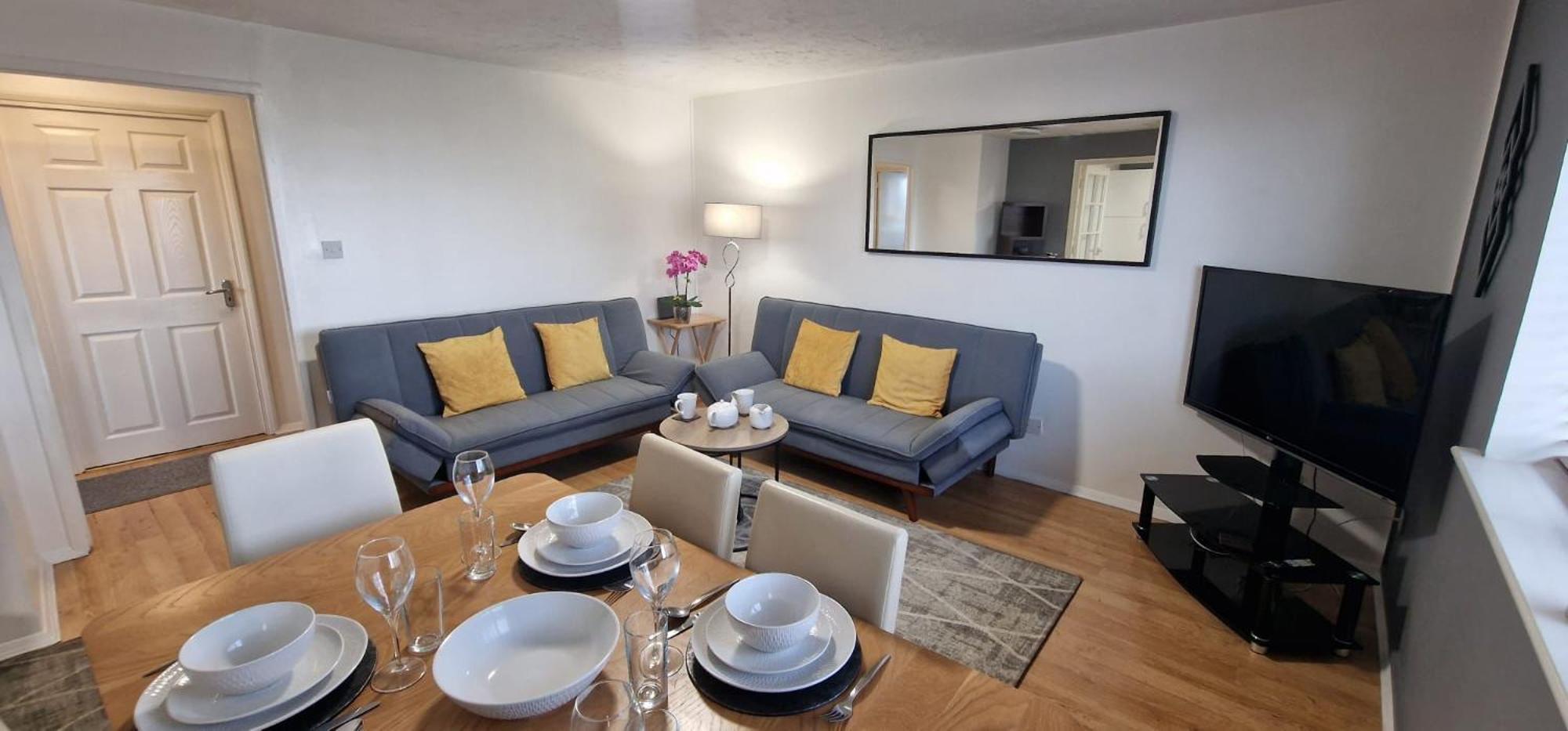 Modern 2 Bedroom Appartamento